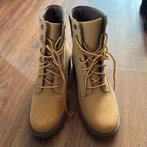 Timberland womens heeled boots